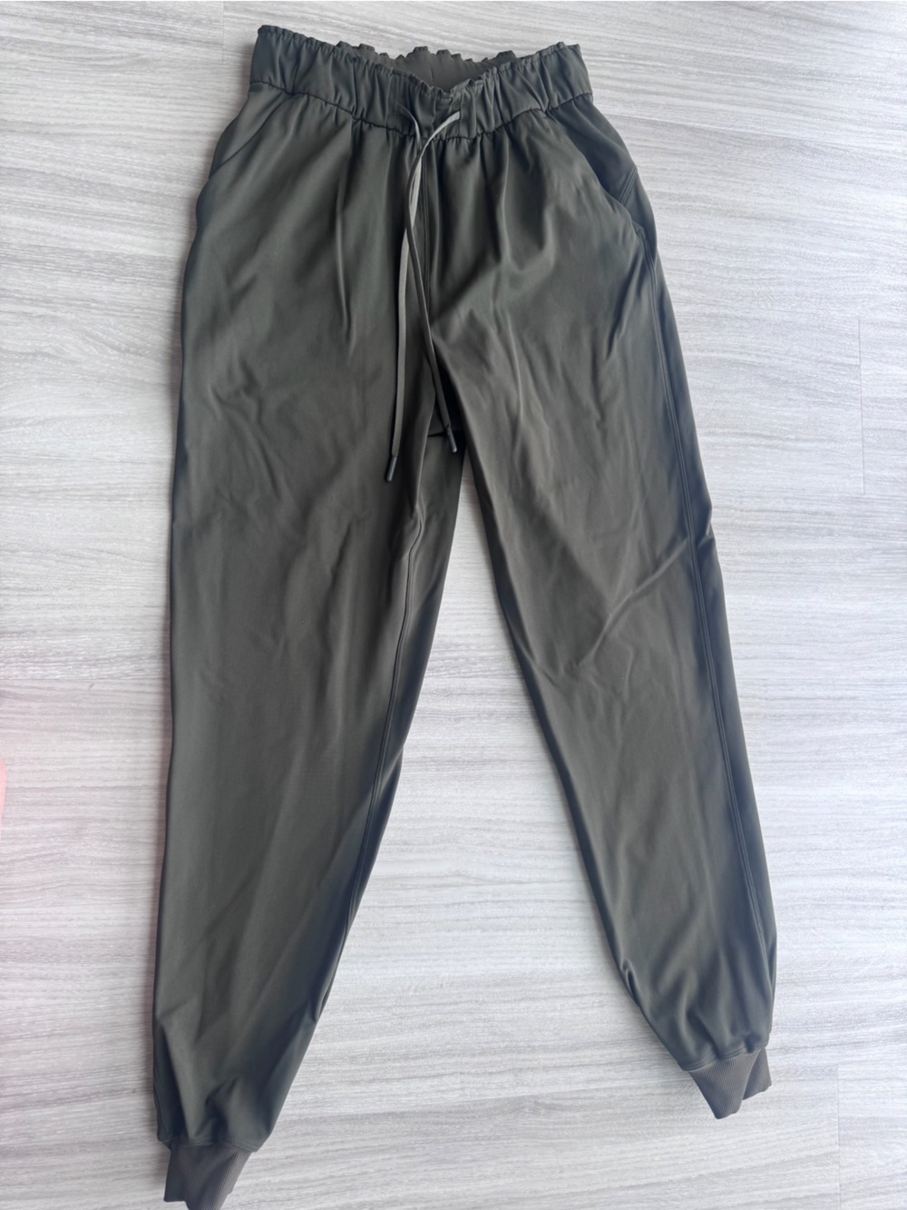 lululemon athletica Men's Olive Jogger Pants